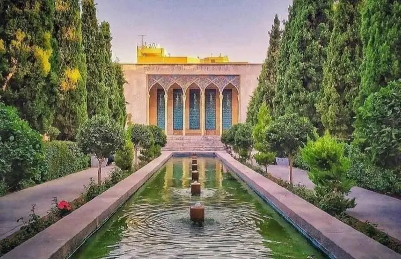 مقبره صائب تبریزی