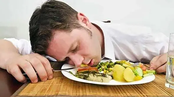 اشتباهات رایج در آشپزی که خطر مسمومیت را به همراه دارد