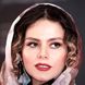 عکس عاشقانه غزال نظر با گل رز سرخ باغچه و حیاطی که بوی بچگی و خونه مادربزرگ ها رو میده