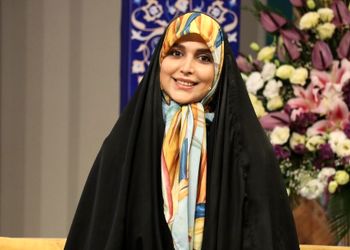ابتکار جالب مژده لواسانی برای عکاسی با شکوفه های گیلاس ژاپنی+عکس/ چه لوکیشن دخترپسندی