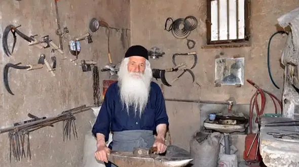 تنبورنواز نامدار ایران درگذشت + عکس