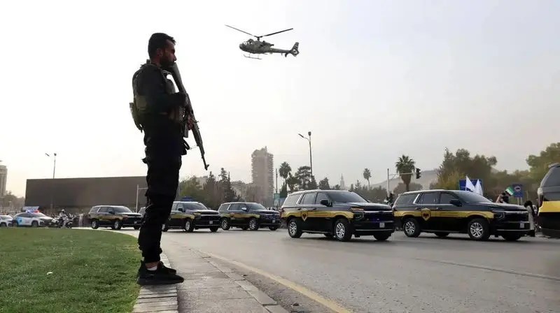  رژه بزرگ پلیس سوریه با حضور ناوگان تازه‌نفس خودروهای جدید و پرواز بالگردها