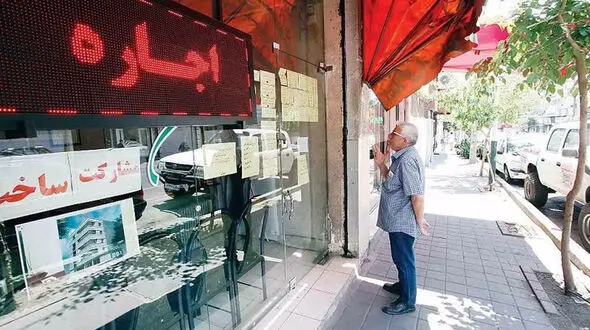 مستاجران زیر آوار اجاره ماندند