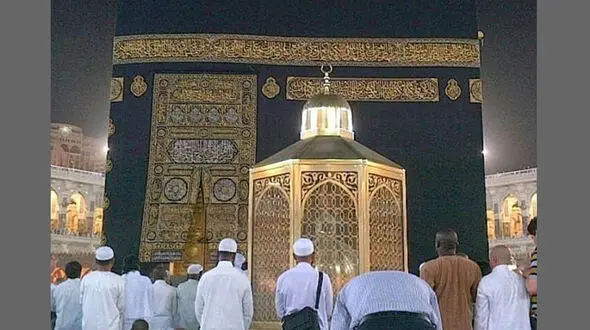  دفن ۱۲ نفر از حجاج ایرانی در عربستان 