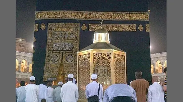  دفن ۱۲ نفر از حجاج ایرانی در عربستان 