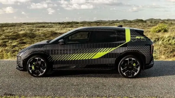 معرفی کیا EV4 GT؛ خودروی الکتریکی پرچمدار اسپرت در سال 2026