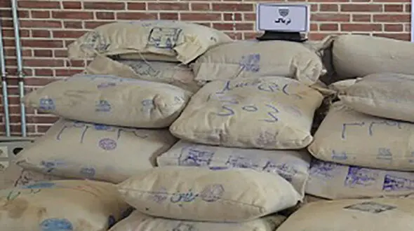 ۳۷۲ کیلو مواد مخدر در یک منزل مسکونی کشف شد