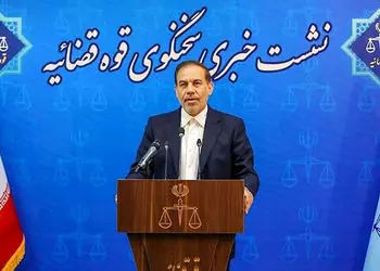 سخنگوی قوه قضائیه: برخورد قضایی به‌تنهایی مشکل آلودگی را حل نمی‌کند/وسایل حمل‌ونقل عمومی به میزان کافی و با دسترسی مناسب در اختیار مردم قرار گیرد