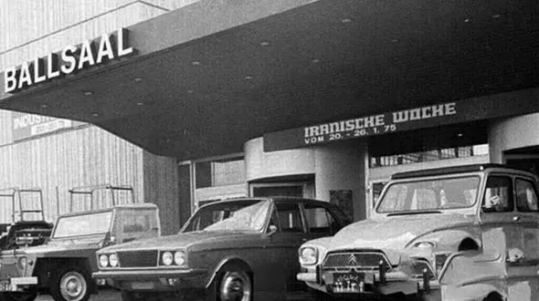 عکسی نایاب از خودرو‌های تولید ایران در دهه ۵۰ +عکس 