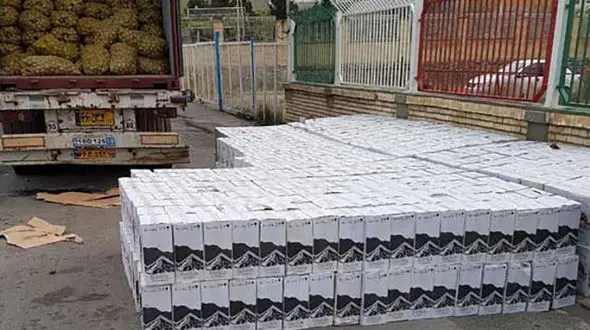 کشف 872 کارتن مشروبات الکلی توسط ماموران گمرک 