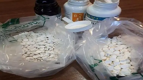 کشف ۳۳۰۰ عدد قرص غیرمجاز در شیروان