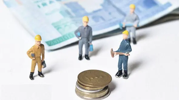 چرا برخی از کارگران ساختمانی بسته معیشتی کرونا دریافت نکرده‌اند؟ 