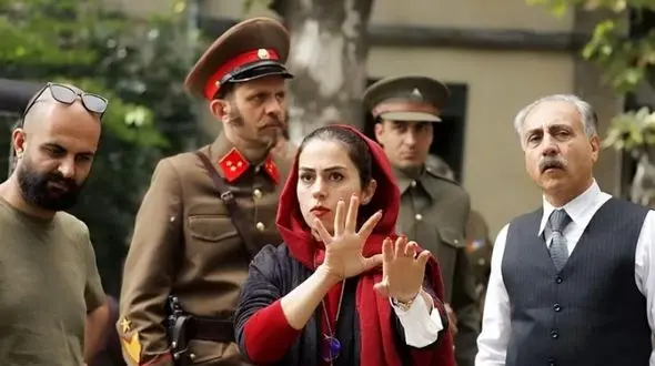 عکس/ حمایت تمام قد و ناگهانی کارگردان مشهور از کتایون ریاحی