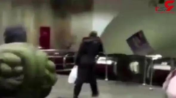 وقتی هالک شگفت انگیز به مترو می رود! +فیلم