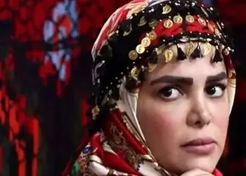 خلاقیت هنرمندانه «نازار» سریال نون خ برای طراحی کیک تولد با برگ های خوش رنگ پاییزی