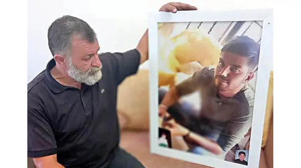 قتل دوست صمیمی در دوئل عشقی خیابان پیروزی / پسرم جانی نبود که قصاص شد! + عکس