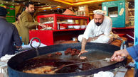 ببینید سلیم صافی سالار مشهور چگونه چاپلی کباب محبوب افغان ها را طبخ می کند+ فیلم