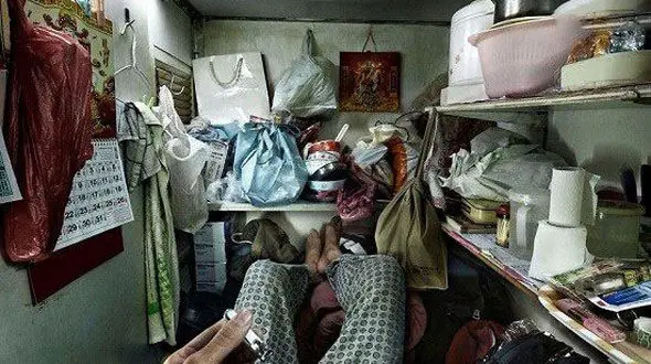 زندگی در خانه های تابوتی+ تصاویر