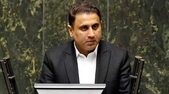 صدای مظلومیت بازنشستگان را بشنوید / دولت افزایش حقوق بازنشستگان  را تمکین کند