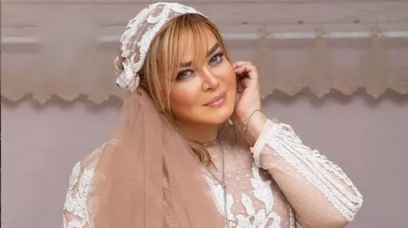 توهین به بهاره رهنما برایش پول ساز است ! + فیلم عجیب ترین گفتگو با خودش