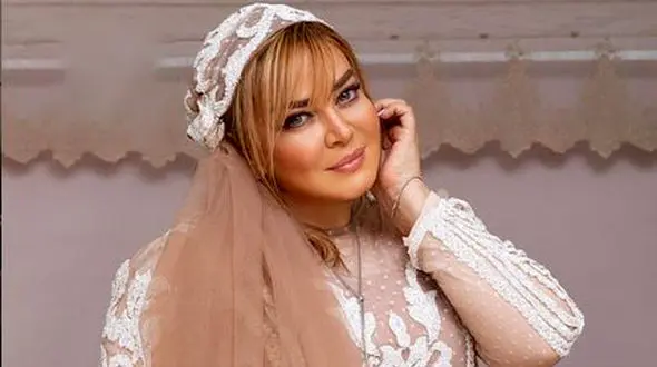 توهین به بهاره رهنما برایش پول ساز است ! + فیلم عجیب ترین گفتگو با خودش