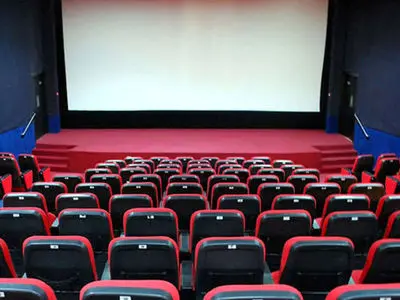 تعطیلی سینماها در ایام مراسم تشییع؛ جزئیات برنامه تعطیلی سالن‌های سینما اعلام شد