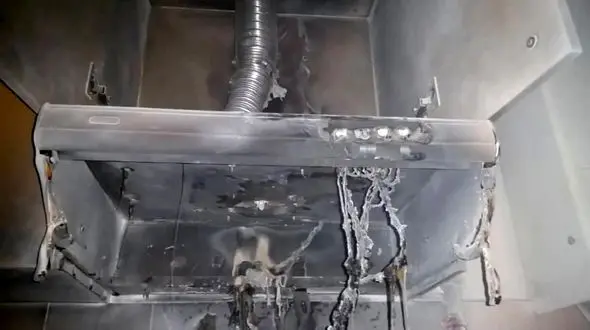 اتصال در سیم کشی هود، آشپزخانه را به آتش کشید