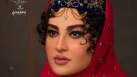 عکس سفر در زمان / مریم مومن در جشن تولد 24 سالگی اش با کیکی شبیه چهره خودش