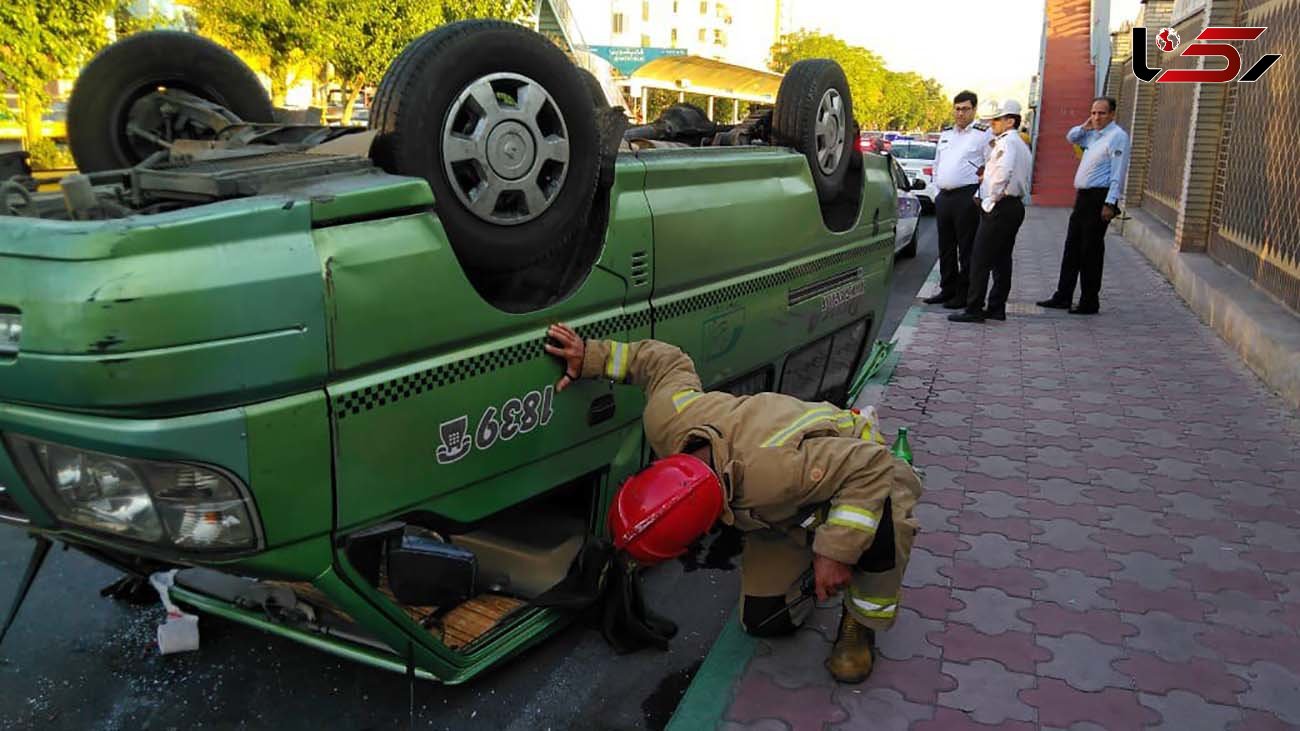 5 عکس از تصادف مرگبار اتوبوس مسافربری با ون سبز در میدان بهمن تهران / مرد 50 ساله زیر اتوبوس جان داد