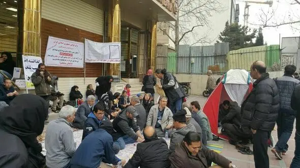 "موسسه آرمان" به سپرده گذاران : ۱۰۰۰تومان هم، پول نداریم!