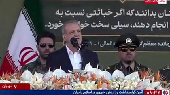 ارتش خواب دشمنان را آشفته کرد/مردم و ارتش در کنار هم ایستاده‌اند