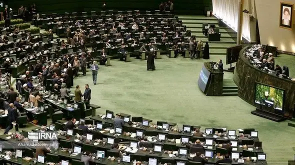 گزارش کمیسیون اقتصادی از دلایل تنش ارزی اخیر