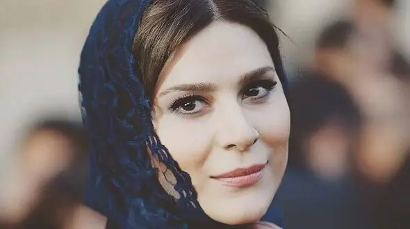 فیلم /  سحر دولتشاهی : عاشق شدم اما ..../ من ابهت خاصی دارم ... چشم غره هام معروفن .../ دستخط من .....