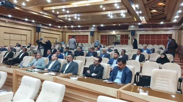 جذب 6 هزار میلیارد تومان منابع در بانک های خصوصی قزوین/ قطع اینترنت اعتبارات تجار را مختل کرده است