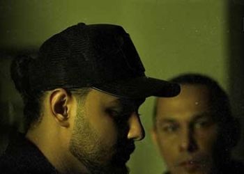 دانلود آهنگ مسکن قلبم از نوان بند / مسکن قلبم مراقبتم من تو فکر تو هر شب میزنه نبضم + متن