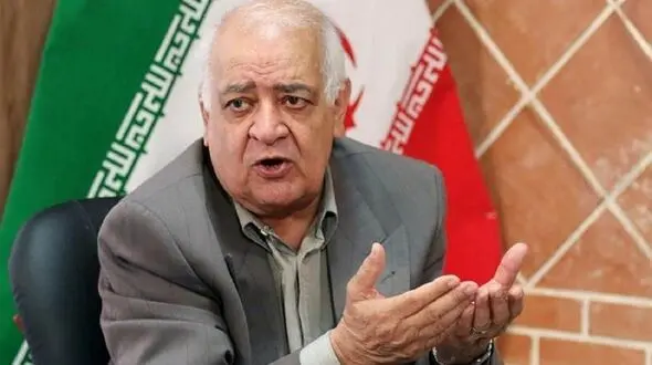 رایگان کردن خدمات درمانی به سه دهک ابتدایی پیام سیاسی دارد/ مردم دچار ناباوری نسبت به خبرهای خوب دولتی شده اند