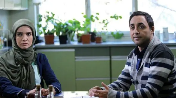 فیلم/ متین ستوده، ترانه سریال لیسانسه‌ها: برای عمل.../ 4 ساعت توی اتاق عمل بودم.../ درد زیادی کشیدم.../ الان فحش می‌خورم که...