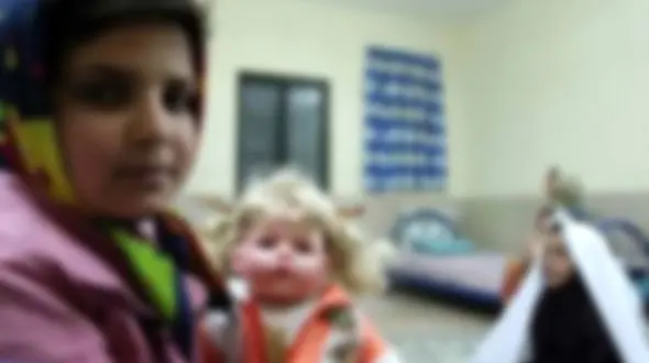 سرنوشت این دختر دلتان را می سوزاند ! / 8 سال در انتظار مادر ! 