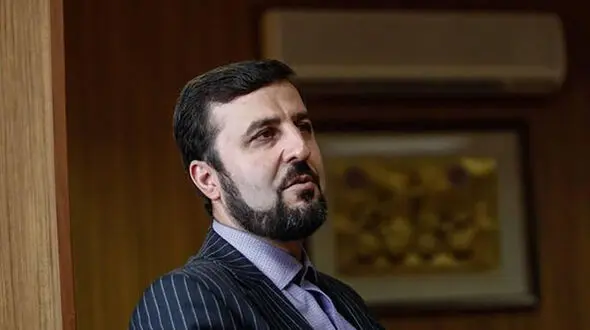 پاسخ کنایه آمیز غریب آبادی به دو مقام حقوق بشری فرانسوی و آلمانی