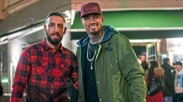 فوتبالیست معروف رستوران خود را در آلمان افتتاح کرد +عکس