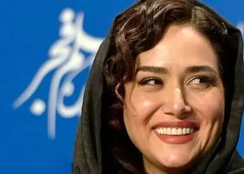 تصویری از کودکی گوگولی پریناز ایزدیار در دوران مدرسه / چهره طبیعی جیران خاتون از بچگی تا حالا!