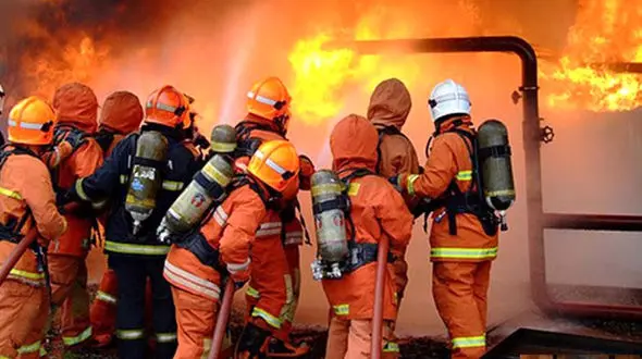 25 دانش آموز و معلم مالزیایی زنده زنده در آتش سوزی یک مدرسه کشته شدند