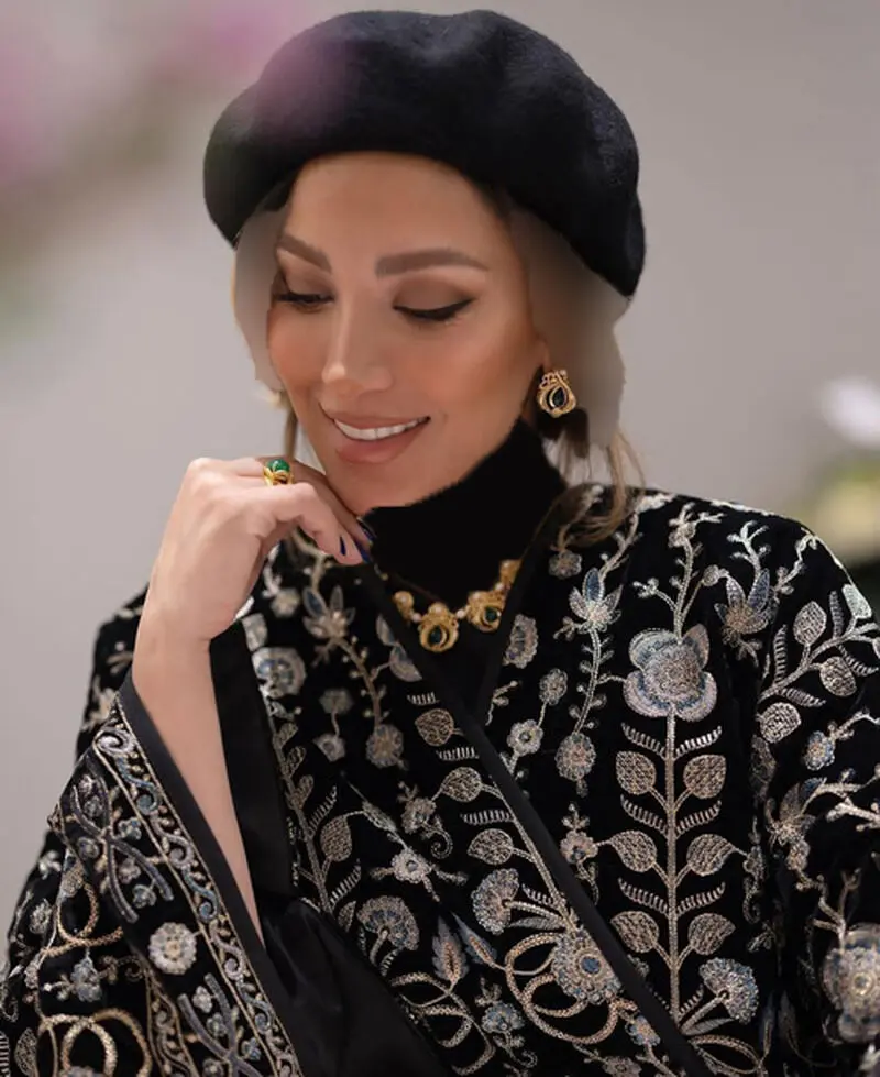 مینا مختاری