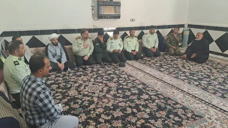 دیدار با خانواده شهید