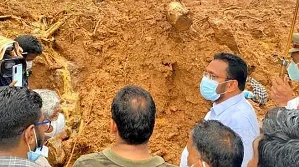 مرگ یک مادر و 2 پسر در آغوش هم! / آن ها دفن شدند ! +عکس