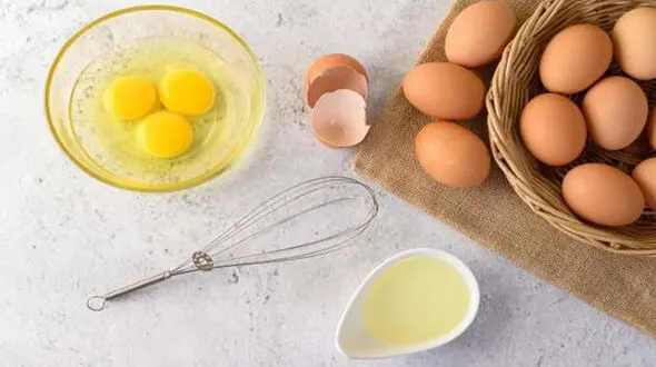 کاربردهای سفیده تخم مرغ در خانه داری