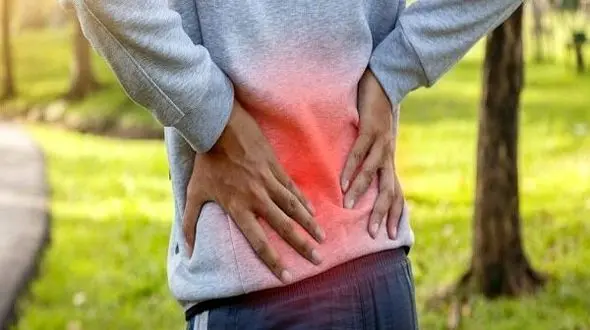 چطور اضافه وزن باعث افزایش خطر کمردرد می شود؟