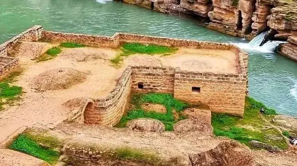 از جاده چالوس زیبا تا وضعیت عجیب جابه‌جایی چمدان‌ها در فرودگاه هاشمی‌نژاد مشهد