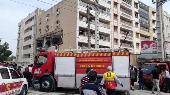 تخریب یک ساختمان در اهواز / انفجار گاز حادثه آفرید + عکس