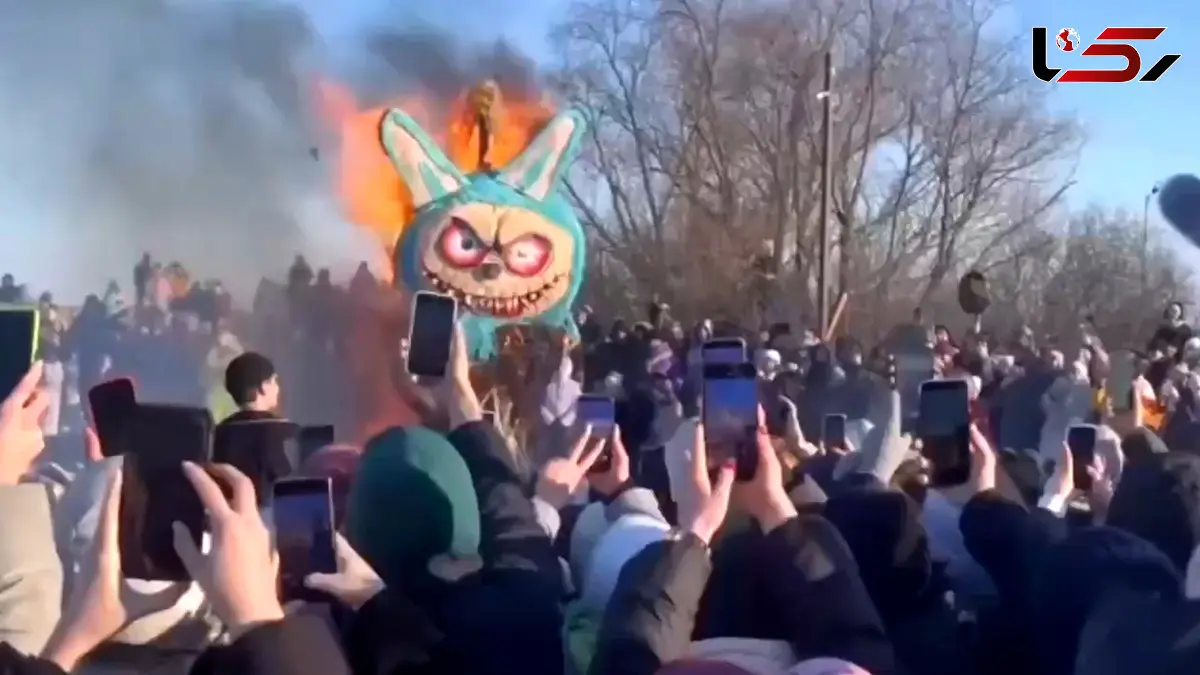 فیلم سوزاندن مجسمه غول پیکر لبوبو در روسیه